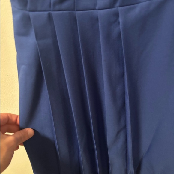 Elegant Blue Sleeveless pleated front Dress - Picture 6 of 7